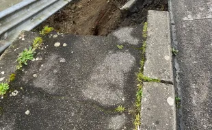 parte della strada crollata a Vaggio (2)