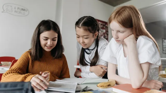 ragazze_generico_pexels