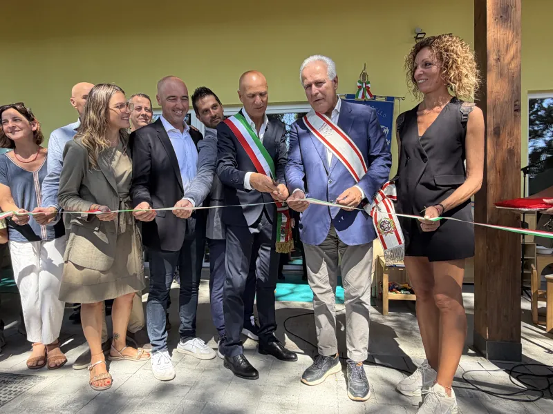 Taglio del nastro del nuovo Nido Arcobaleno